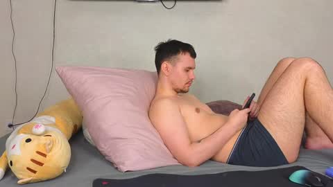 Alena online show from April 17, 1:58 pm