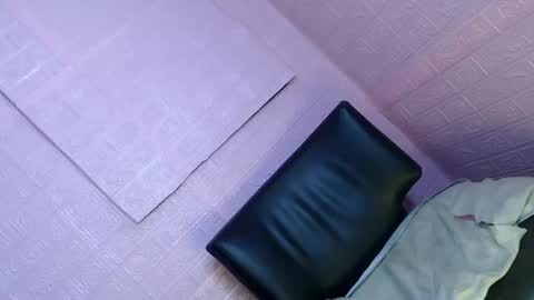 Kimmygirl online show from December 28, 5:03 pm