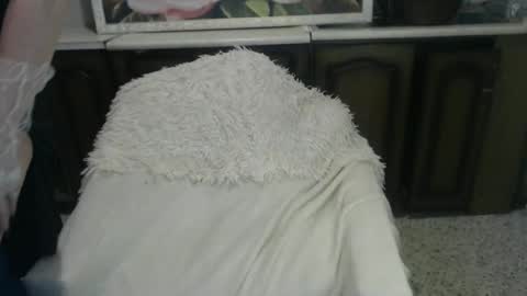 Snapshot of alenablack chatting on March 6, 3:13 am Luly online show from March 6, 3:13 am