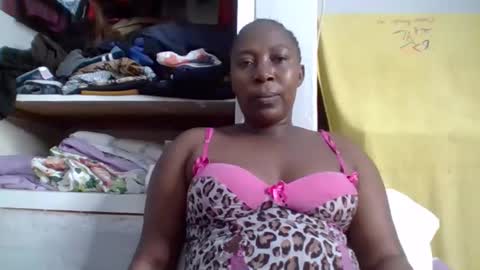 Noreen Kennth and Emilly online show from October 19, 5:13 pm