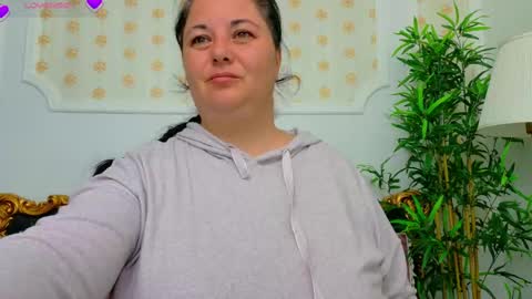 alesha_arabian_ online show from April 20, 4:04 am