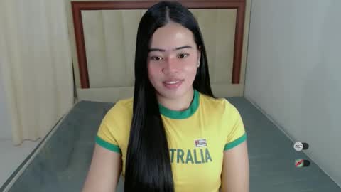 Snapshot of alesha_vibe_me chatting on December 14, 9:03 am alesha_vibe_me online show from December 14, 9:03 am