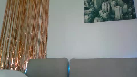 QUEEN OFF MILk  IM BACK  15 NOV online show from November 21, 9:02 pm