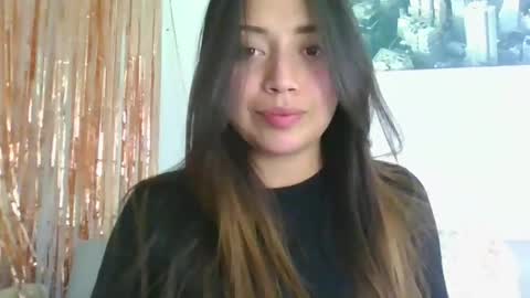 QUEEN OFF MILk  IM BACK  15 NOV online show from November 30, 7:51 pm