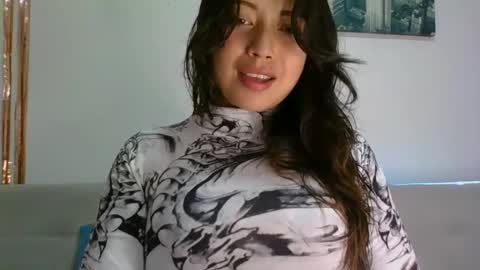 QUEEN OFF MILk  IM BACK  15 NOV online show from December 14, 5:07 pm