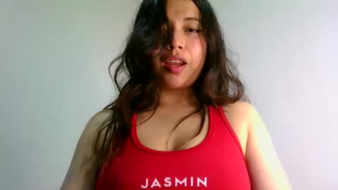 QUEEN OFF MILk  IM BACK  15 NOV online show from March 21, 3:26 pm