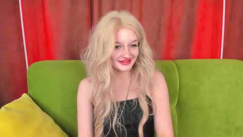 alessakiss online show from November 9, 2:15 pm