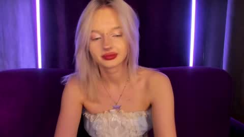 alessakiss online show from March 17, 9:01 am