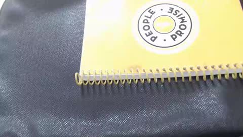 Snapshot of alessalindo840 chatting on November 14, 5:39 am AlessaBabyGirl840 online show from November 14, 5:39 am