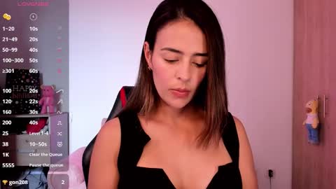 Snapshot of alessandramoreli chatting on November 28, 8:11 pm AlessandraMoreli Its my birthday online show from November 28, 8:11 pm