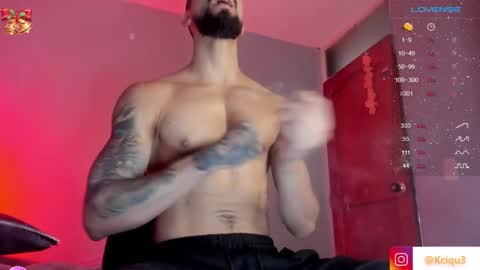 Snapshot of alessandro_dibellucci chatting on December 29, 2:10 pm Kciqu3 Independent model online show from December 29, 2:10 pm