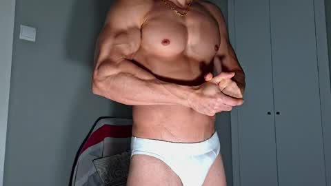 Snapshot of alessandrospain82 chatting on November 4, 7:18 am Alessandro online show from November 4, 7:18 am