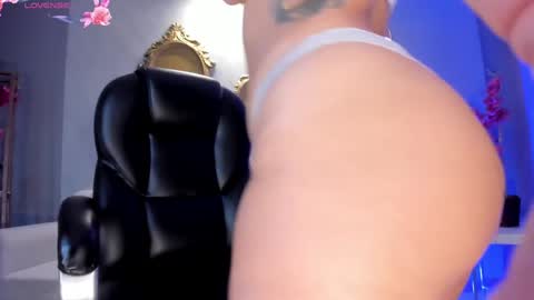 ALESSA ROMERO  online show from January 31, 7:40 pm