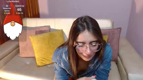 Alessia online show from December 17, 3:29 pm