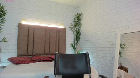 Snapshot of alessia_taylorr chatting on February 5, 11:44 am Alessia Everyday From 0530 to 1430 Col Time online show from February 5, 11:44 am