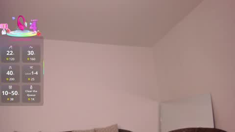 Snapshot of alessia_taylorr chatting on February 17, 8:36 pm Alessia Everyday From 0530 to 1430 Col Time online show from February 17, 8:36 pm