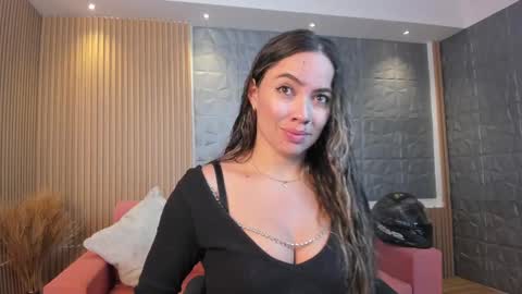 Snapshot of alessia_taylorr chatting on March 7, 12:01 pm Alessia Everyday From 0530 to 1430 Col Time online show from March 7, 12:01 pm