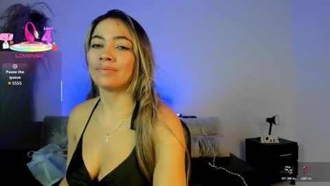 Snapshot of alessia_taylorr chatting on October 29, 12:18 pm Alessia Everyday From 0530 to 1430 Col Time online show from October 29, 12:18 pm