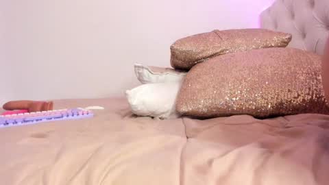 Snapshot of alessiabaum18 chatting on December 18, 8:42 am CATA online show from December 18, 8:42 am