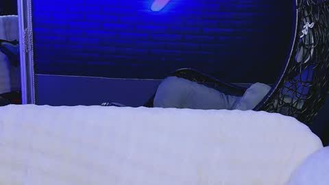 alessiacroft online show from April 1, 4:13 am