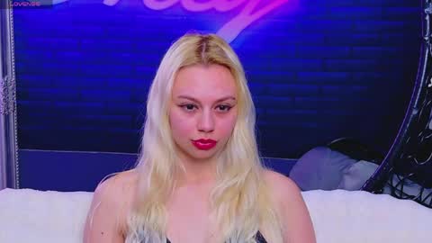 Snapshot of alessiacroft chatting on May 6, 4:19 am alessiacroft online show from May 6, 4:19 am