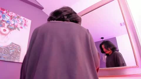 Snapshot of alessiia__ chatting on November 18, 4:06 am alessiia__ online show from November 18, 4:06 am