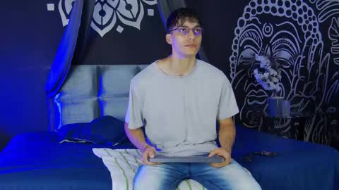 Alessio online show from December 17, 12:11 pm