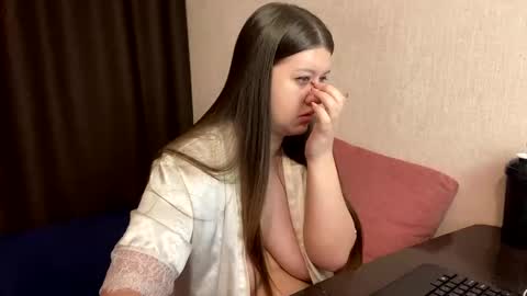 Aletta Oushen online show from December 21, 11:45 pm