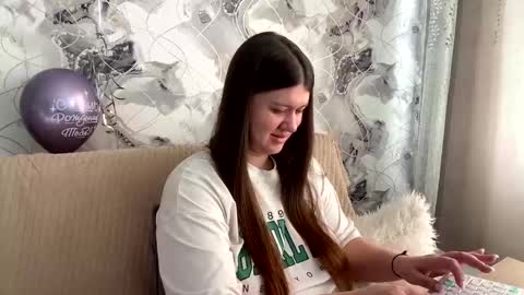 Aletta Oushen online show from February 6, 7:13 am