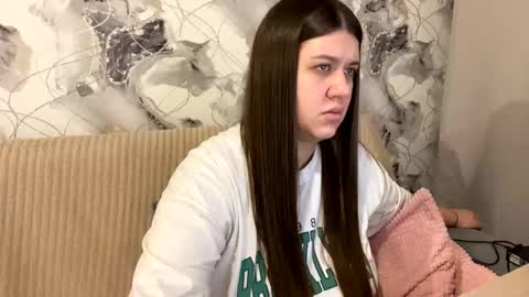 Aletta Oushen online show from February 11, 7:05 pm