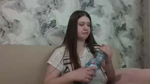 Aletta Oushen online show from March 6, 1:14 pm