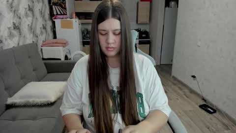 Aletta Oushen online show from December 3, 10:02 am