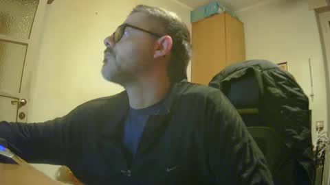 Snapshot of alex81pv1981 chatting on December 29, 8:26 pm alex81pv1981 online show from December 29, 8:26 pm