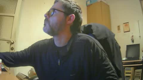 Snapshot of alex81pv1981 chatting on February 1, 7:13 pm alex81pv1981 online show from February 1, 7:13 pm