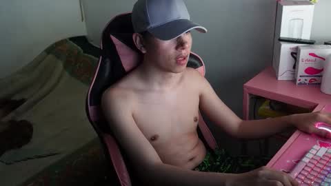 Alex online show from October 6, 12:52 am