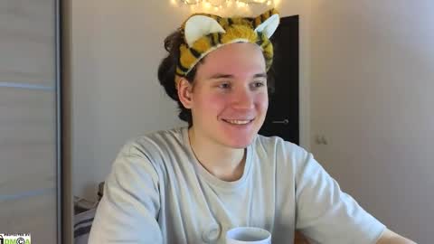 Snapshot of alex_candy_pump chatting on February 26, 2:46 pm FAVORITE online show from February 26, 2:46 pm