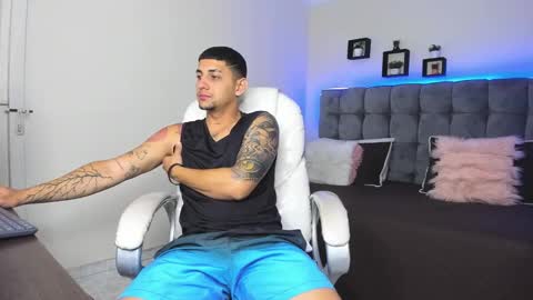 alex online show from February 7, 12:39 pm