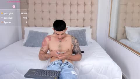 alex online show from November 15, 11:51 am