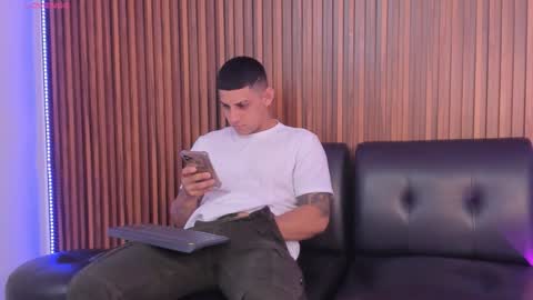 alex online show from January 19, 12:31 pm