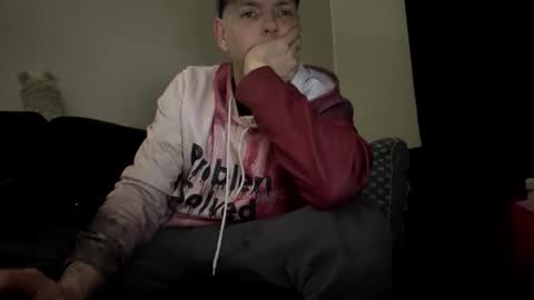 alex_essex69 online show from April 18, 1:09 am