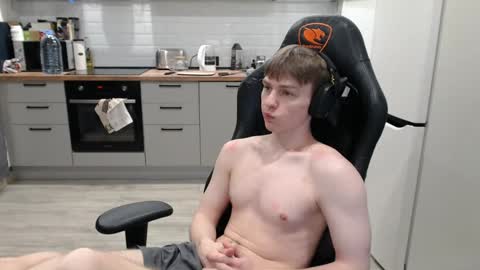 Alex online show from February 8, 6:22 pm