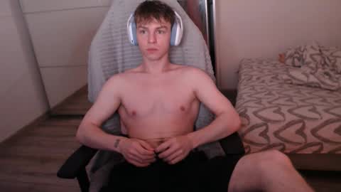 Alex online show from October 4, 7:12 pm