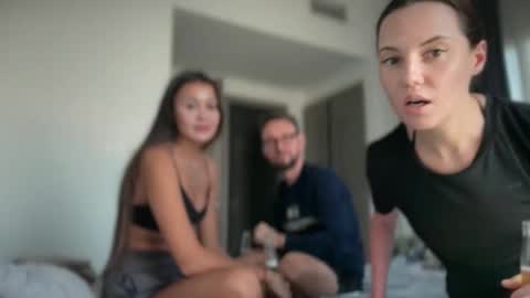 Snapshot of alex_gulgina chatting on November 9, 11:19 am alex_gulgina online show from November 9, 11:19 am