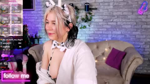 alex_howell online show from January 12, 4:00 am