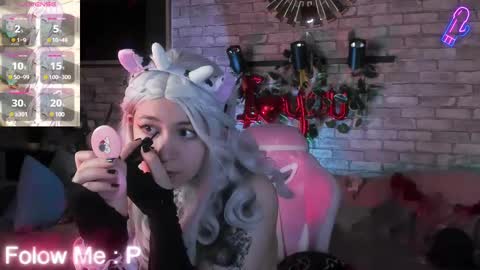 alex_howell online show from March 1, 8:42 pm