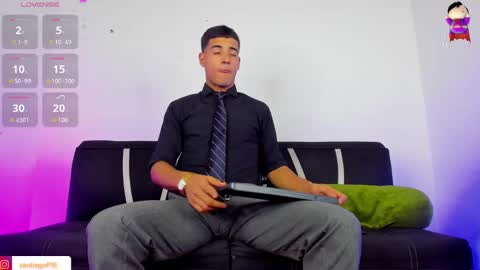 Snapshot of alex_lord_ chatting on January 13, 12:41 am i am Alex online show from January 13, 12:41 am