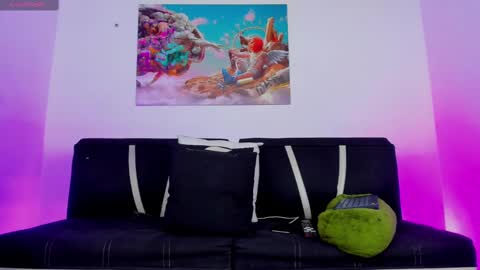 Snapshot of alex_lord_ chatting on February 19, 12:57 am i am Alex online show from February 19, 12:57 am