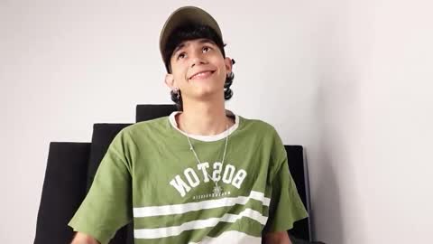 alex_mark_ online show from September 12, 4:51 pm