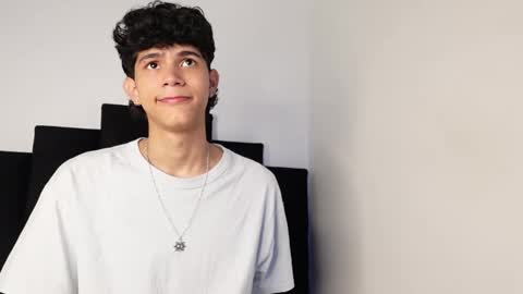 alex_mark_ online show from September 22, 2:08 pm