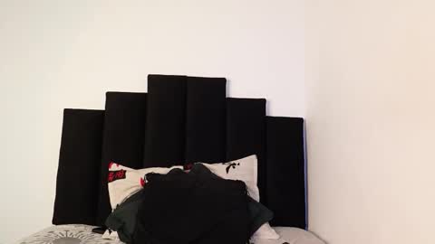 alex_mark_ online show from November 5, 7:36 pm